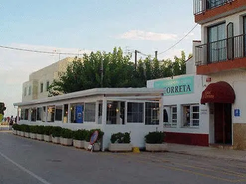 Hotel La Torreta アルタフィリャ